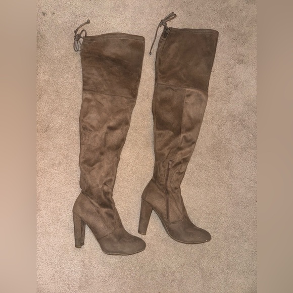 Over the knee tan suede boots - 10 - Picture 1 of 3